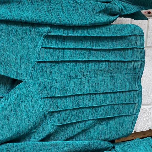 Women's Free People Killer Queen Green V-Neck Blouse Tee Size S - Picture 4 of 11